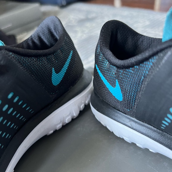 Women’s size 7 Nike fit sole running shoes - Picture 5 of 5